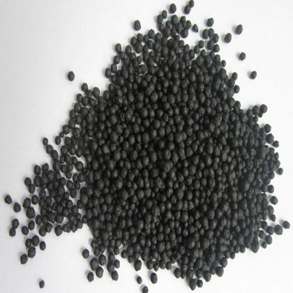 Granular potassium humate